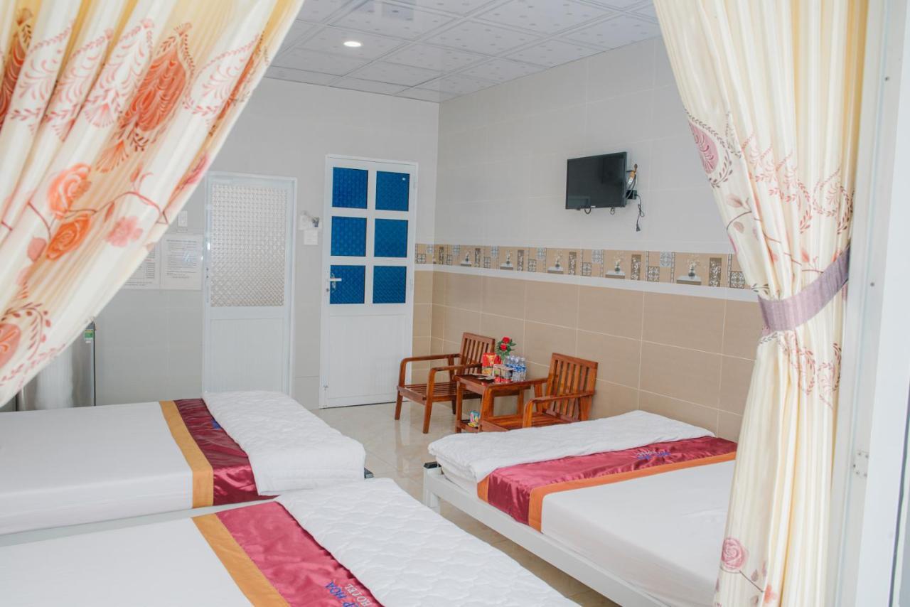 Hiep Hoa Hotel Чау-Док Экстерьер фото