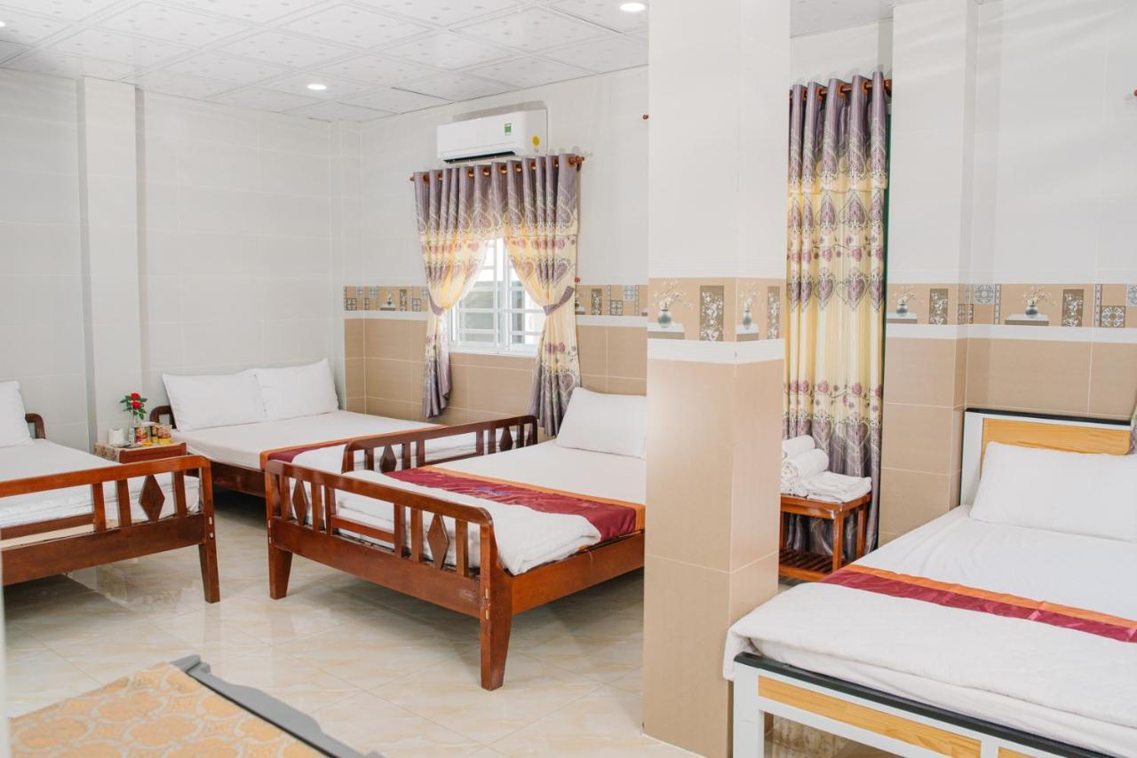 Hiep Hoa Hotel Чау-Док Экстерьер фото