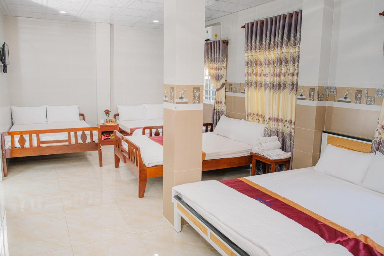 Hiep Hoa Hotel Чау-Док Экстерьер фото